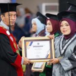 wisudawan terbaik11