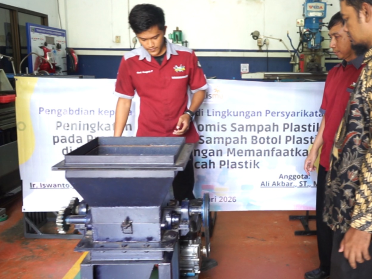 Inovasi Mesin Pencacah Plastik Dosen Umsida