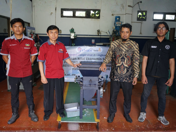 Inovasi Mesin Pencacah Plastik Dosen Umsida